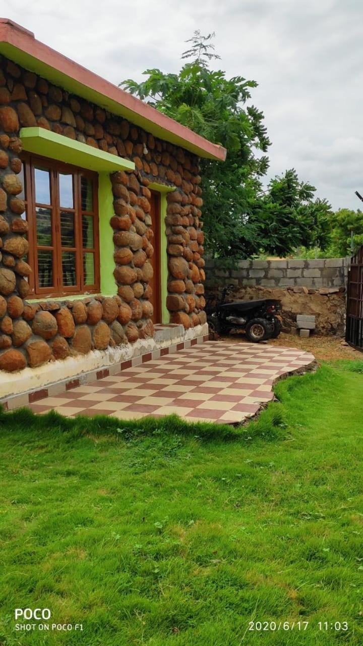 Vara Farms Mulhalli Exterior photo